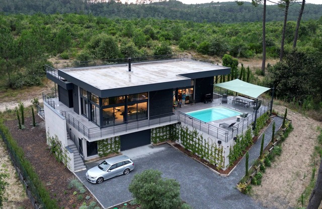 Our newly built 400m2 villa promises an exclusive escape in Biscarrosse