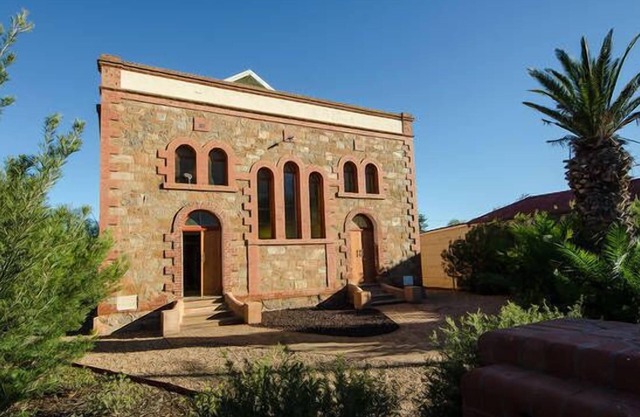 Outback Churchstay Luxury Accommodation