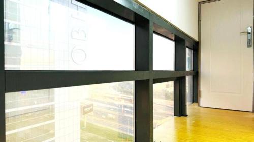 Oval Tower Retreat, Business Bay