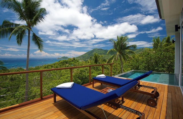 Overthemoon Luxury Pool Villas