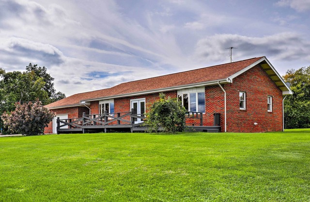 Ovid Home w/Lake Views on Cayuga Wine Trail!