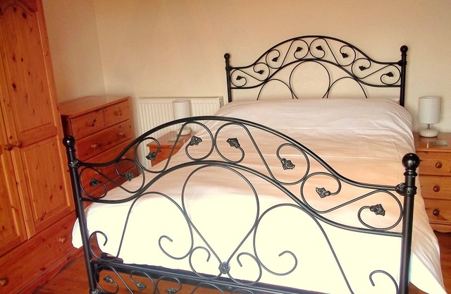 Owl Cottage - Peaceful, cosy cottage for two just outside Bath