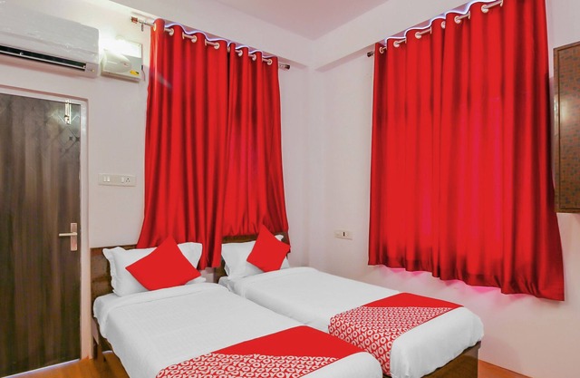 OYO 17168 Hz Lodge