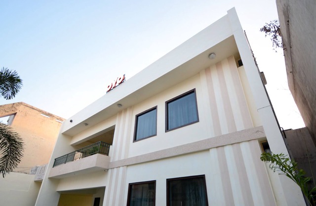 OYO 31031 Ds Royal Guest House