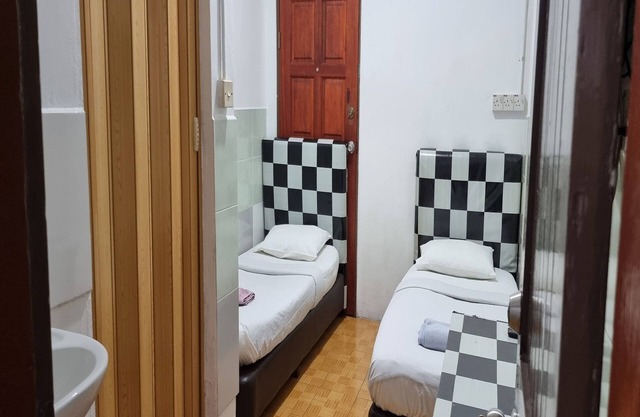 OYO 90972 Jj Homestay