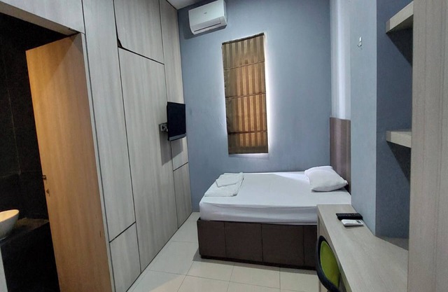 OYO 93808 Lincoln Dormitory
