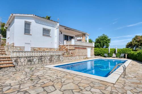 P37 Villa