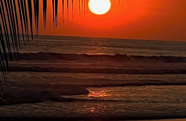 Pacific Ocean-Front Villa de Azul. stunning Sunrises & Sunsets, 3bd 2 full baths