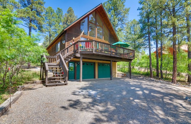 Pagosa Springs Chalet w/Mtn Views, Near Downtown!