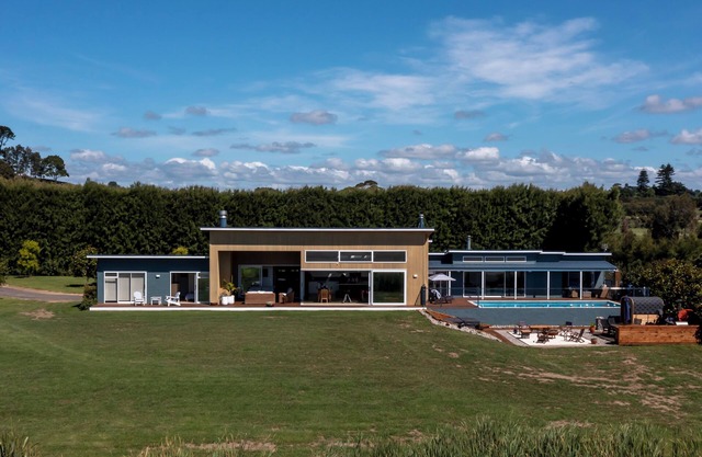 Pahoia Beach Retreat