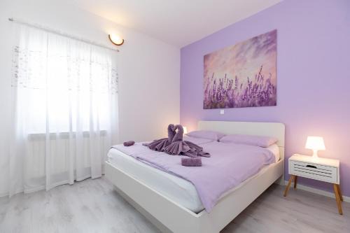 PALACE Apartments NEW!