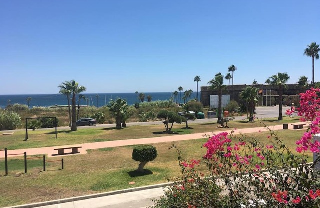 Palm Beach Apartment in La Duquesa