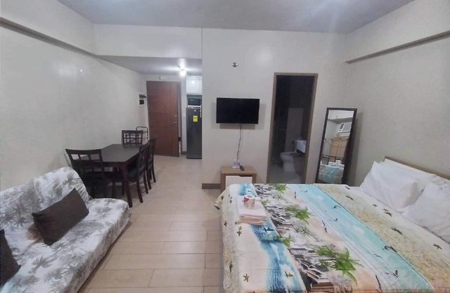 Palmtree Villas Two Condotel Near Airport