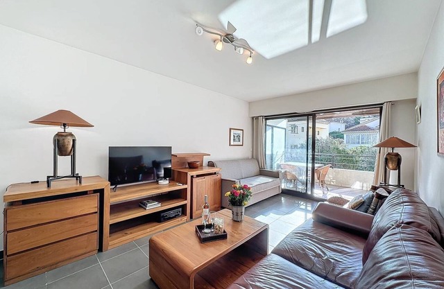 PAN2 - 2 rooms with pool and terrace