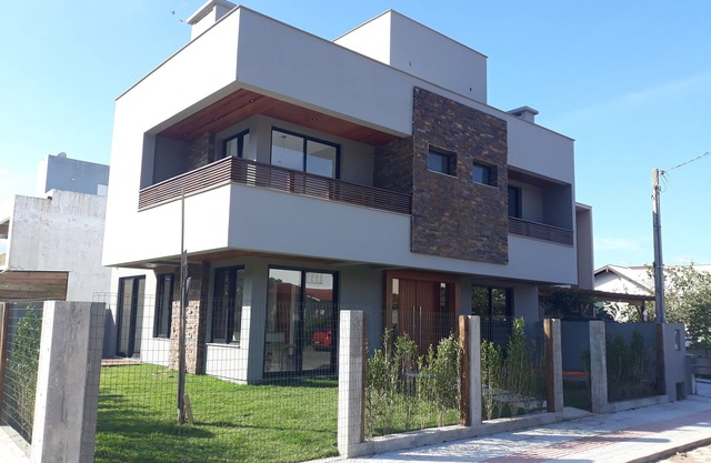 panoramic house near the beach