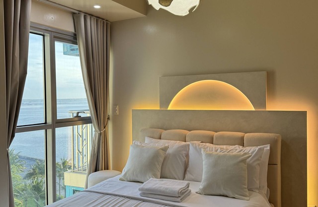 Panoramic Landscape and Seaview, 2BR, Near Airport, Beside the Bay - 25