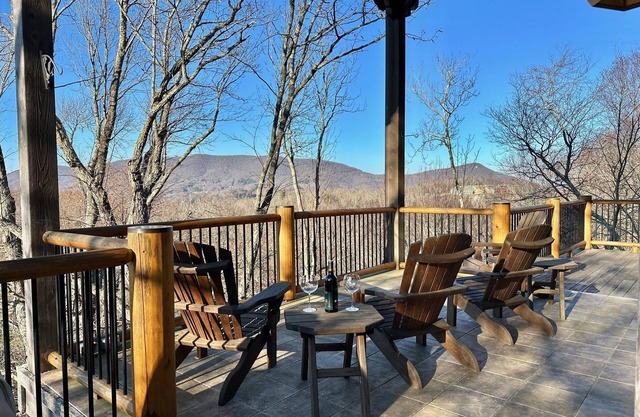 PANORAMIC Views!- EVCharging, 2 Primary Suites, +location, stocked kitchen!