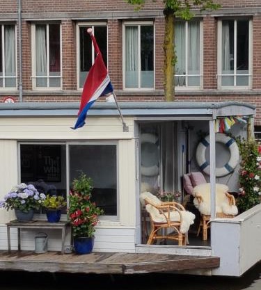 Pantheos Top Houseboat
