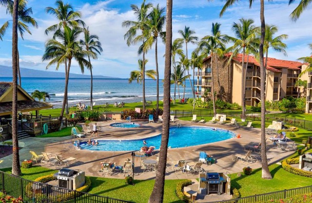 Papakea K303 2bed/2bath stunning ocean & pool views