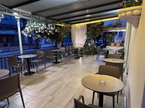Paradise Hotel