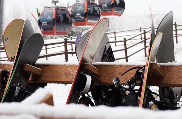 PARK CITY ~ SKI IN/OUT ~ Frostwood ~ GREAT FOR FAMILIES OR ROMANTIC GETAWAYS!