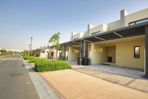 Parkside 2 family Townhouse-3BR-Emmar South Golf