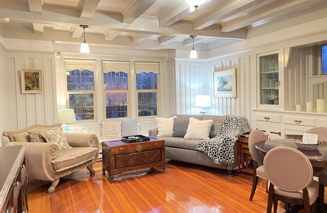 Parlor Suite in Heritage Manor, Fairfield, near DT