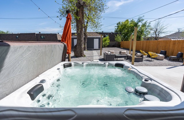 PASEO/PLAZA District🚶‍♀️ | 30TH ST & Classen Blvd | Central ⚡| Dog Friendly🐶