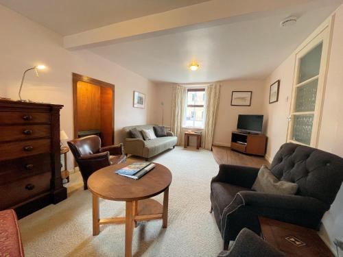 Pass the Keys Charming Cosy Traditional Scottish Cottage