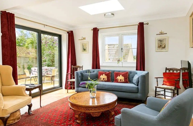 Pass the Keys | Cosy Bliss Lodge 5 min walk to Chipping Norton