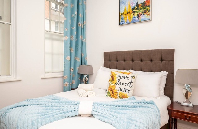 Pass the Keys | Lovely 2BR Flat | Near St Paul’s & Tube Station