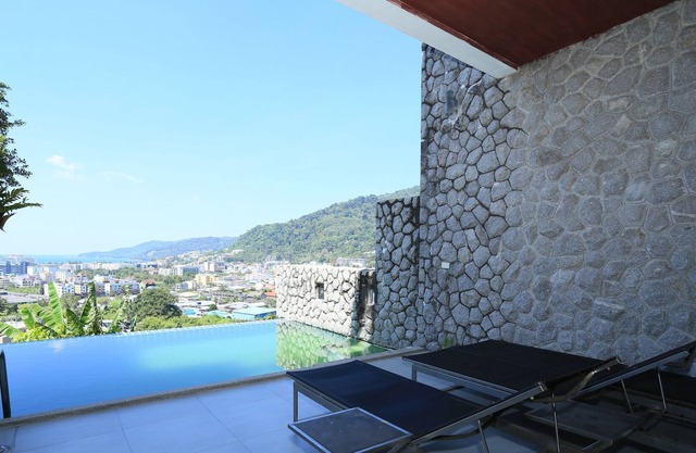 Patong Seaview Pool Villa 3 bedroom