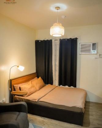 Pause Point - Standford 3 Suites