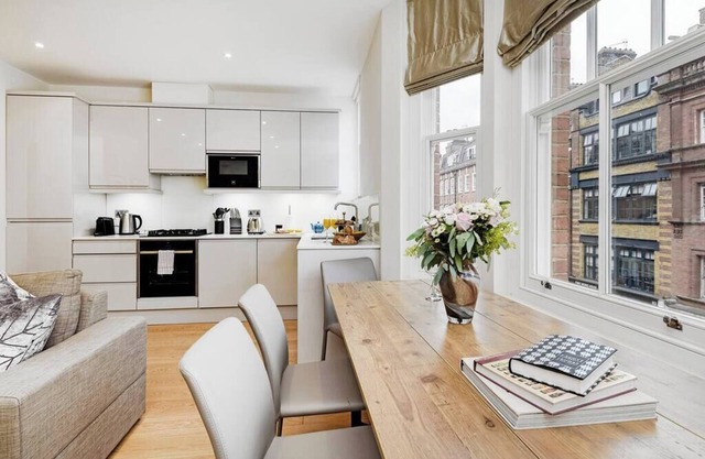 PBC | Luxury One Bedroom Apartment in Central London, Fitzrovia GT8