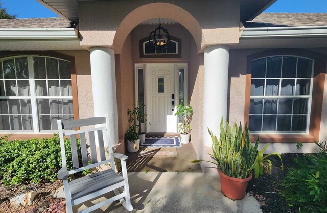 Peace and serenity retreat with private lake pond stocked with fish