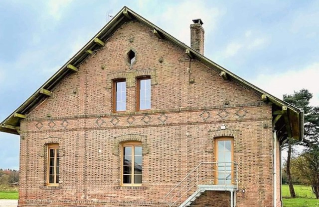 Peaceful Normandy cottage with WiFi, pets allowed