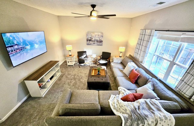 Peaceful 3-bedroom Townhome