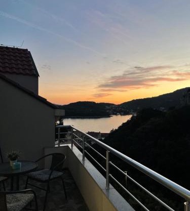 Peaceful apartment near the beach - Sole