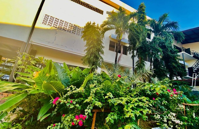 Peaceful Hotel