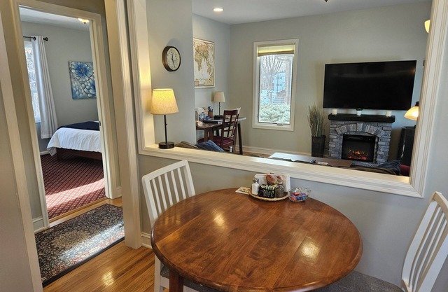 Peaceful Luxury Retreat Near Downtown Minneapolis - New Exterior Coming Soon!