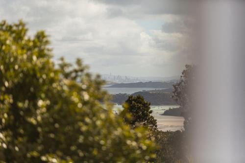 Peaceful place with views - Waiheke Cohost