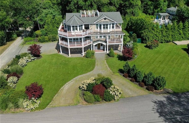 Peaceful Retreat with Beautiful Sunsets and Bay Views