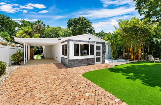 Peaceful Sanctuary in heart of FTL