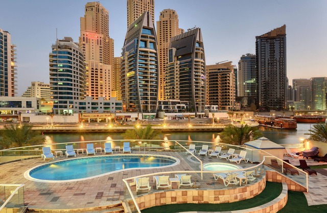Pearl Marina Hotel Apartments