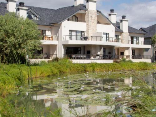 Pearl Valley Golf Lodge