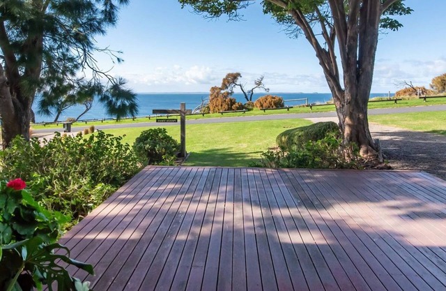 Pebble Views by Property Mums