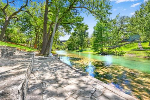 Pecan Creek Cottage