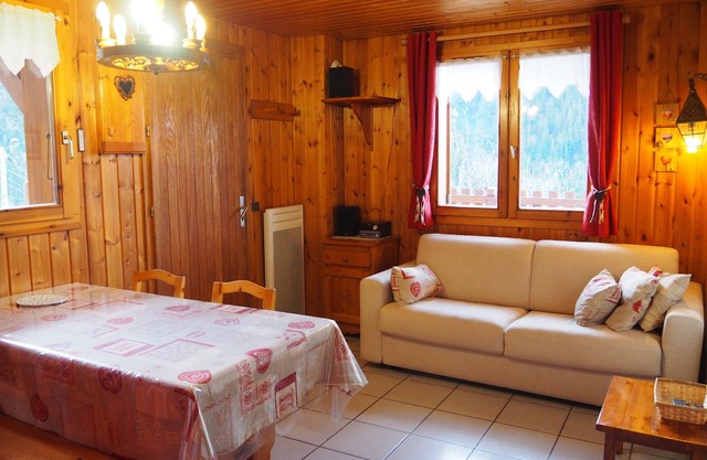 PEISEY VALLANDRY Beautiful Apartment with a superb view of the valley at 100M RM