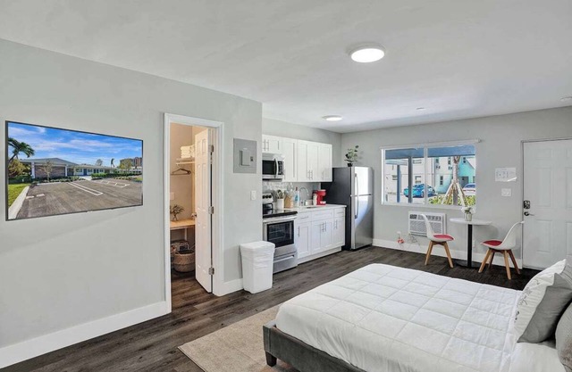 Pelican by Stay Hospitality