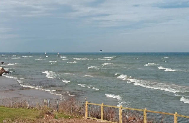 Pelican Point - Private Retreat - just 4 miles to downtown Sheboygann